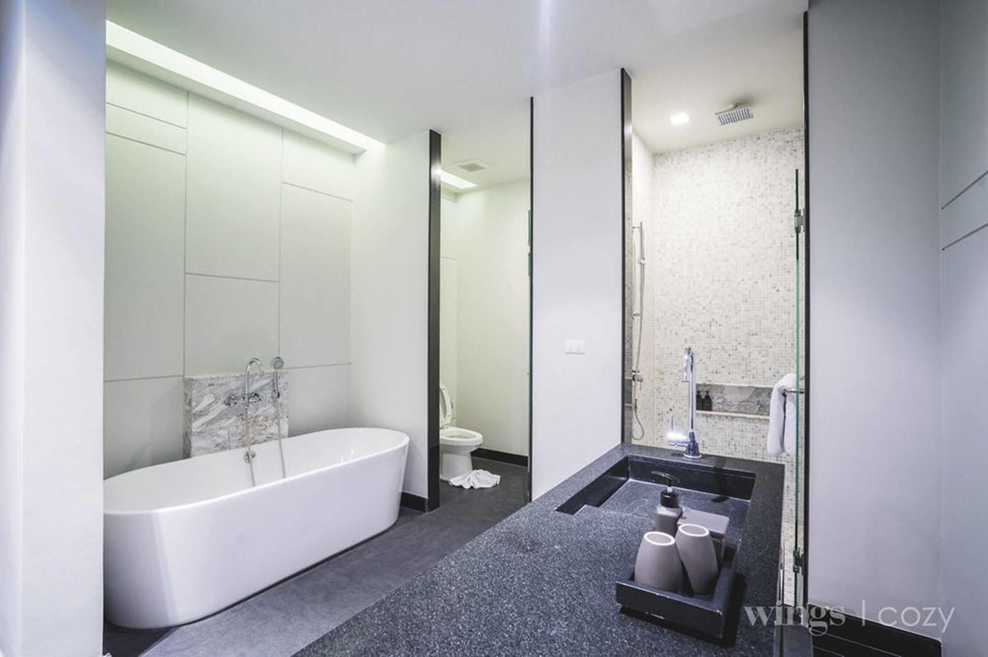 Wings Phuket Villa By Two Villas Holiday Kültér fotó